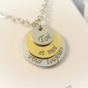 Tri-medallion trendy personalized pendant necklace