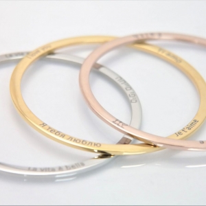 Bracelet rigide personnalisé gravure originale sur les côtés