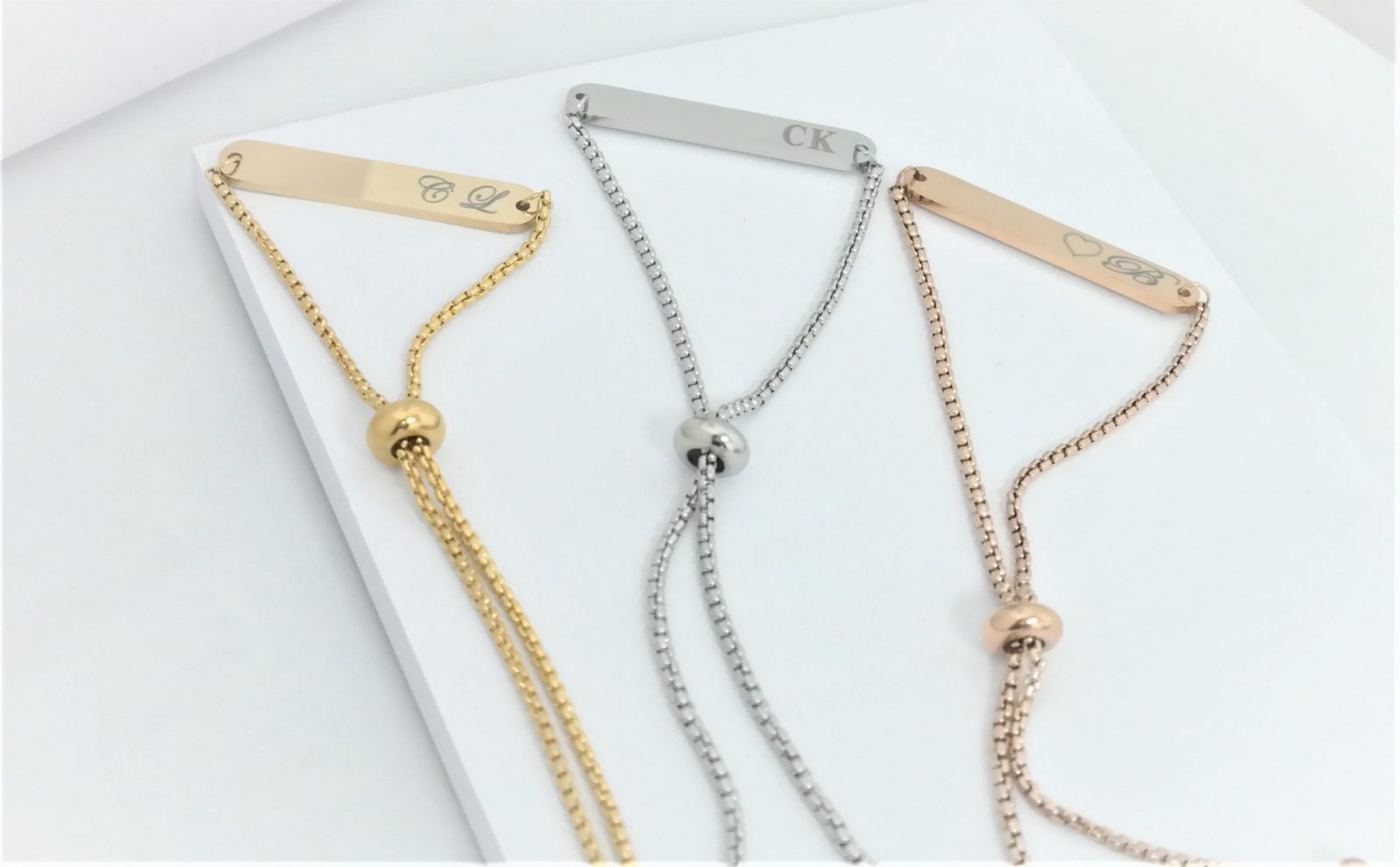 Elegant personalized bracelet adjustable to your wrist
