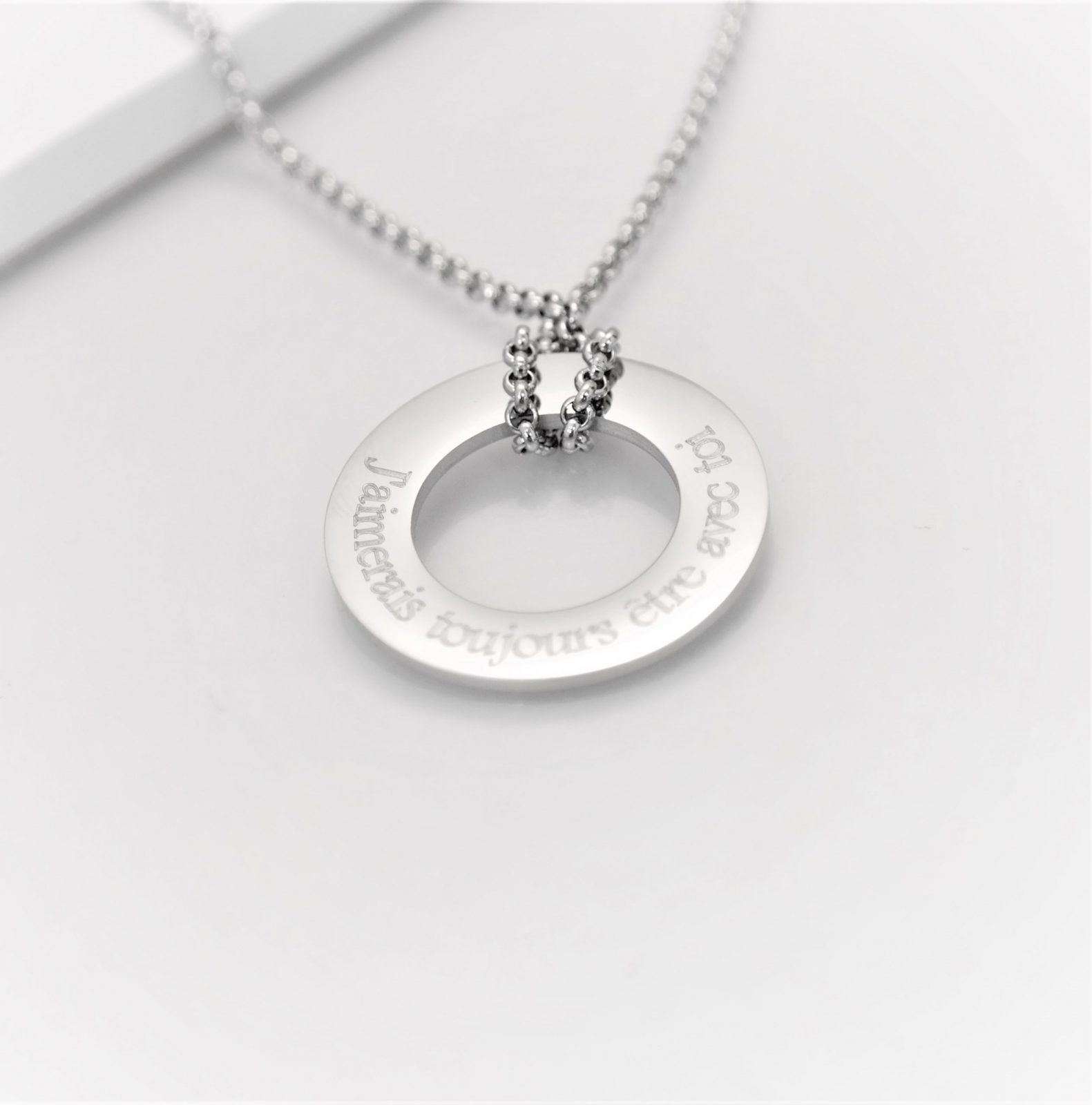 Trendy modern personalized donut pendant with chain avaialble in three beautiful colours – Image 15