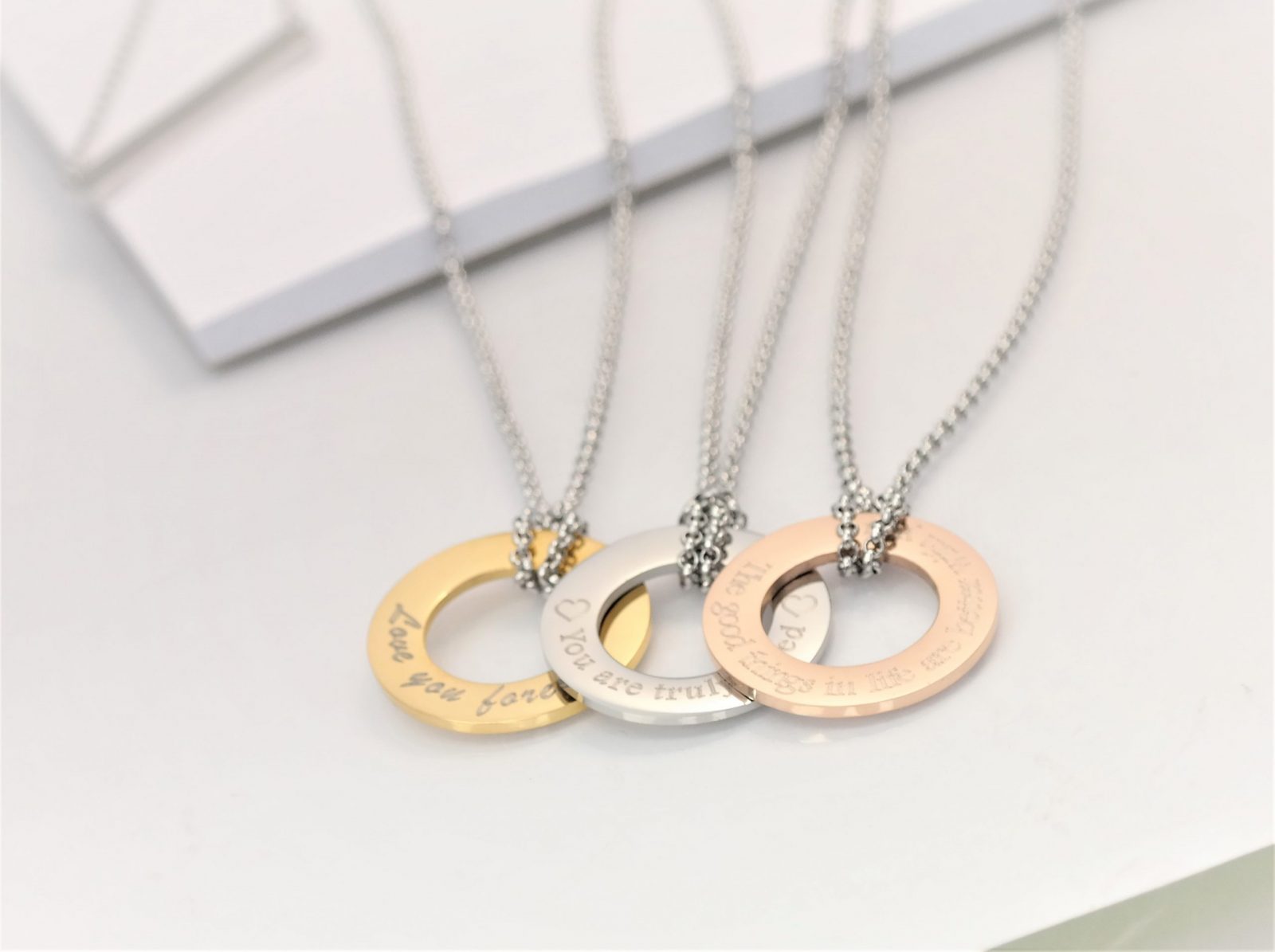Trendy modern personalized donut pendant with chain avaialble in three beautiful colours – Image 11