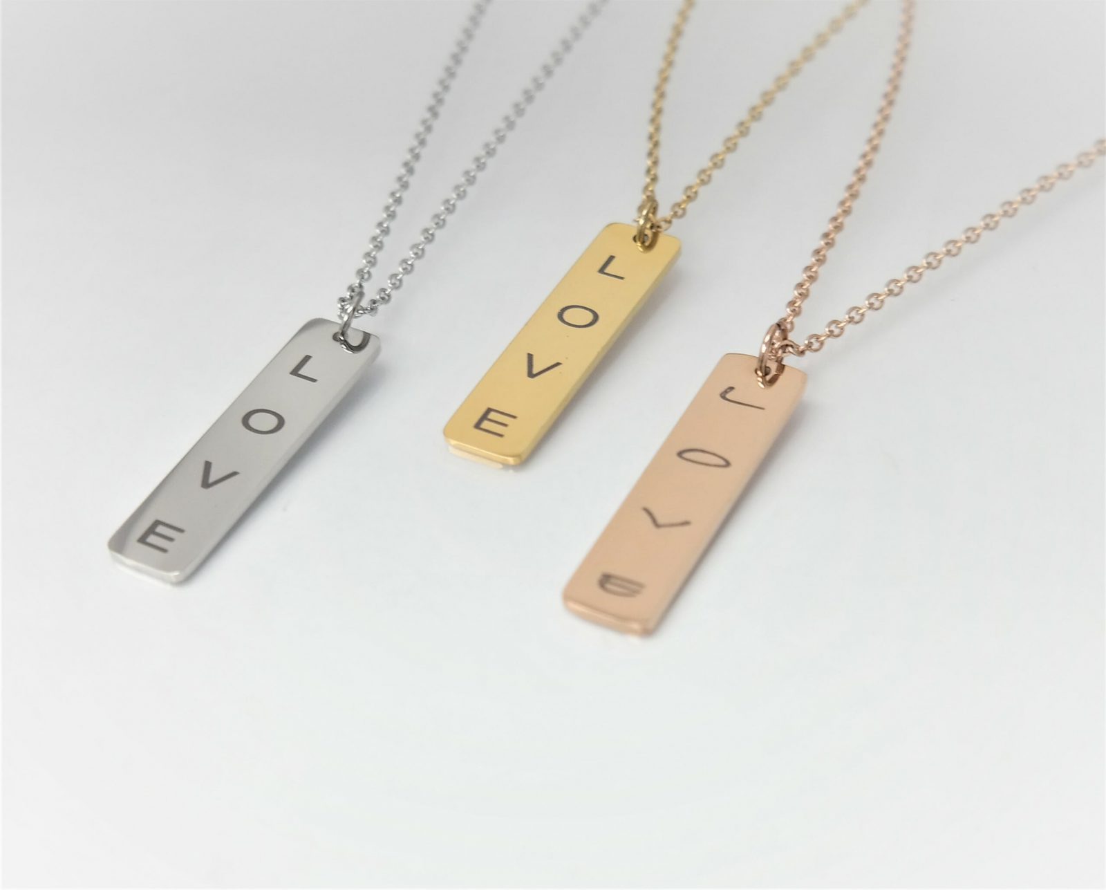 1.Trendy personalized pendant engraved to your specifications
