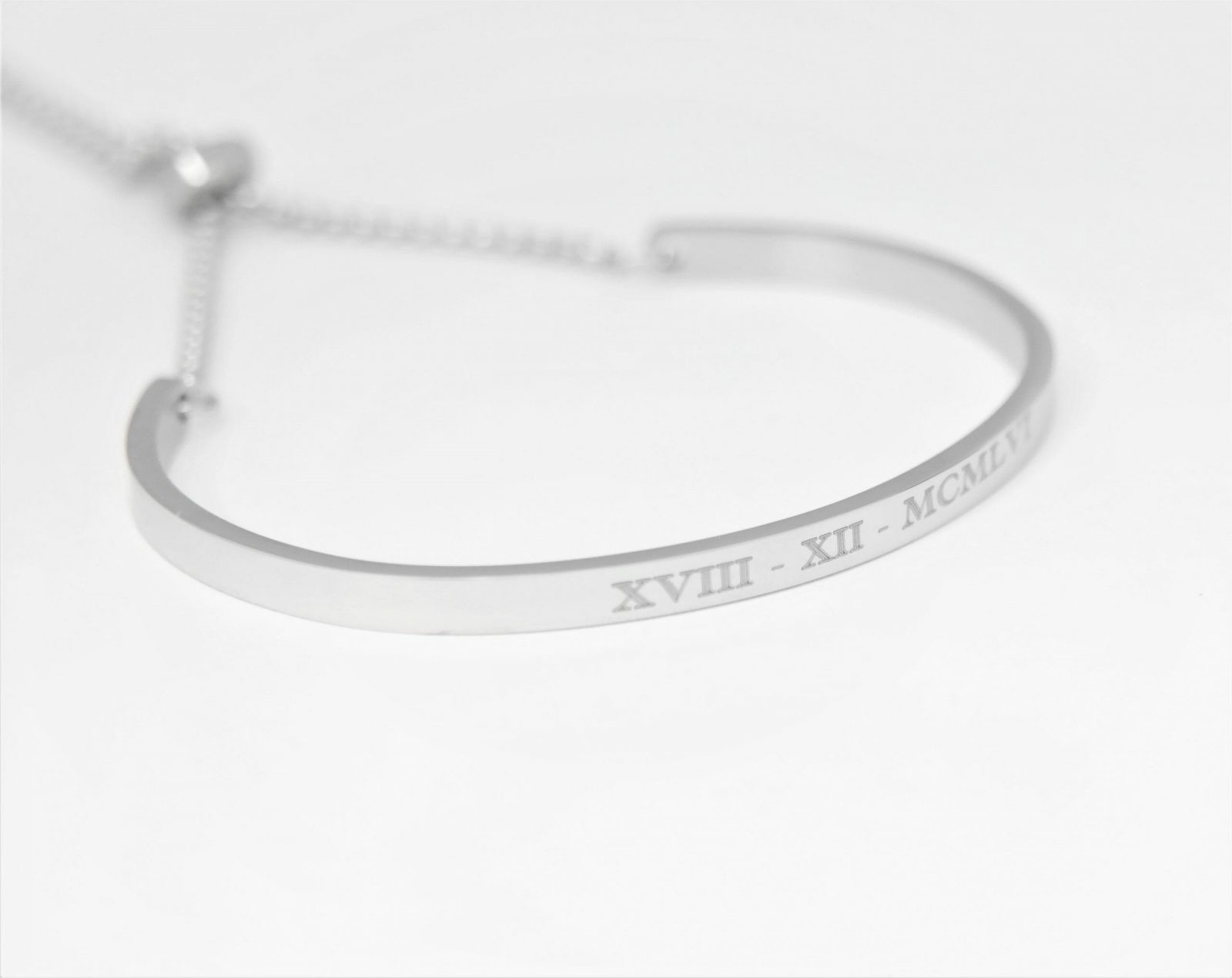 Trendy personalized bracelet covers 2/3 of the wrist available in gold and silver finish – Image 8