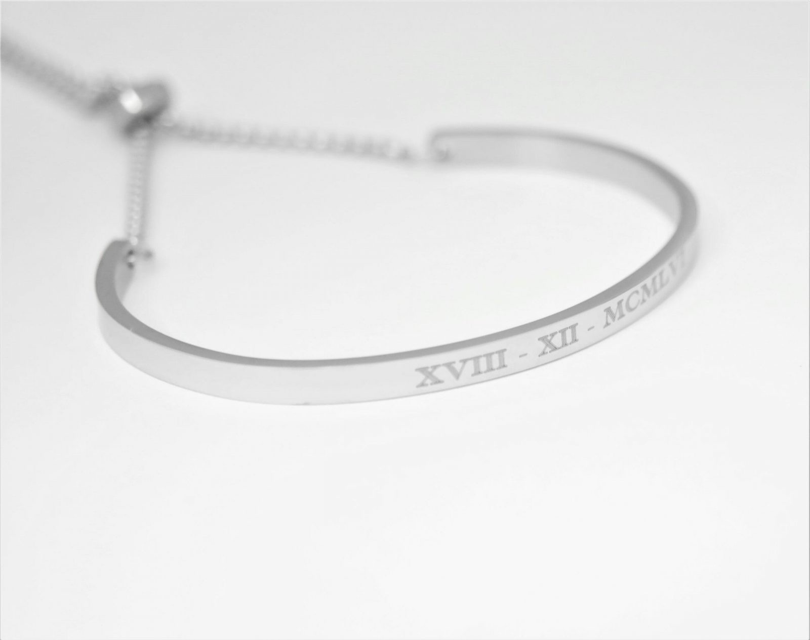 Trendy personalized bracelet covers 2/3 of the wrist available in gold and silver finish – Image 7