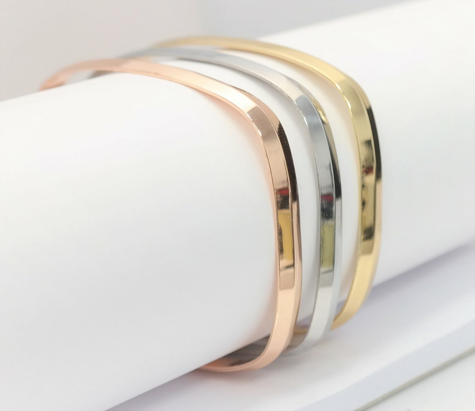Original personalized rectangular bracelet available in three beuatiful colours – Image 6
