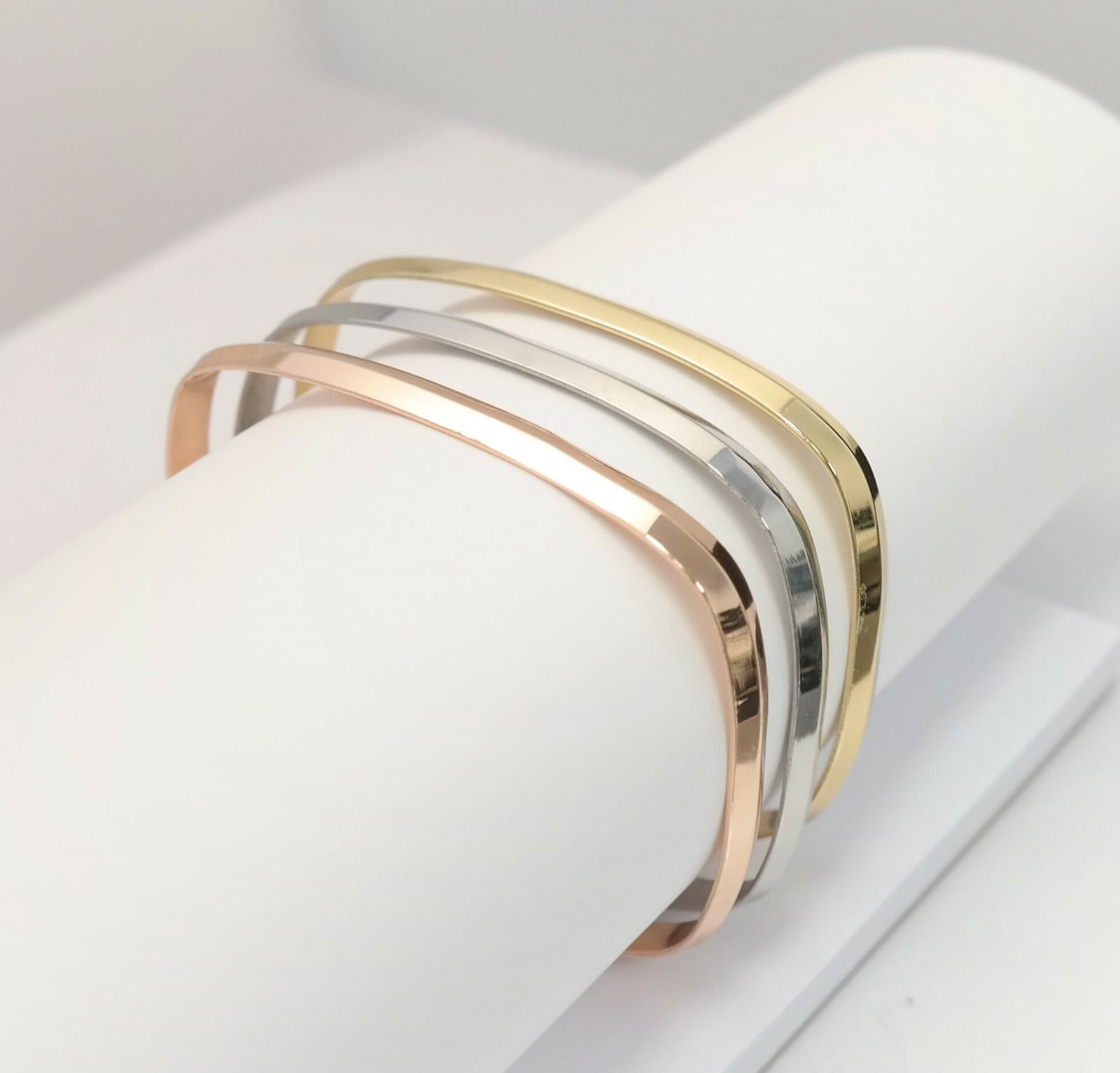 Original personalized rectangular bracelet available in three beuatiful colours – Image 5