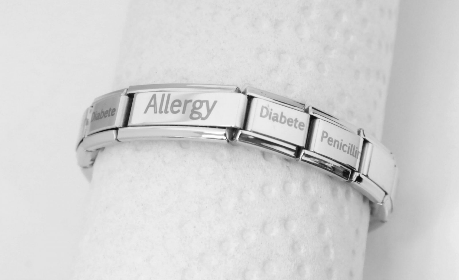 Elegant stretchy personalized medical bracelet, perfectly adapted to your wrist, comfortable and useful – Image 2