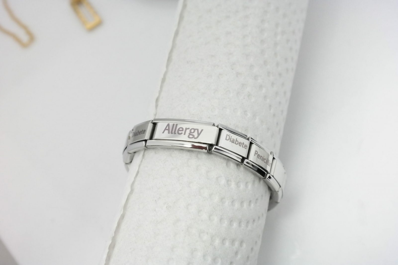 Elegant stretchy personalized medical bracelet, perfectly adapted to your wrist, comfortable and useful – Image 21