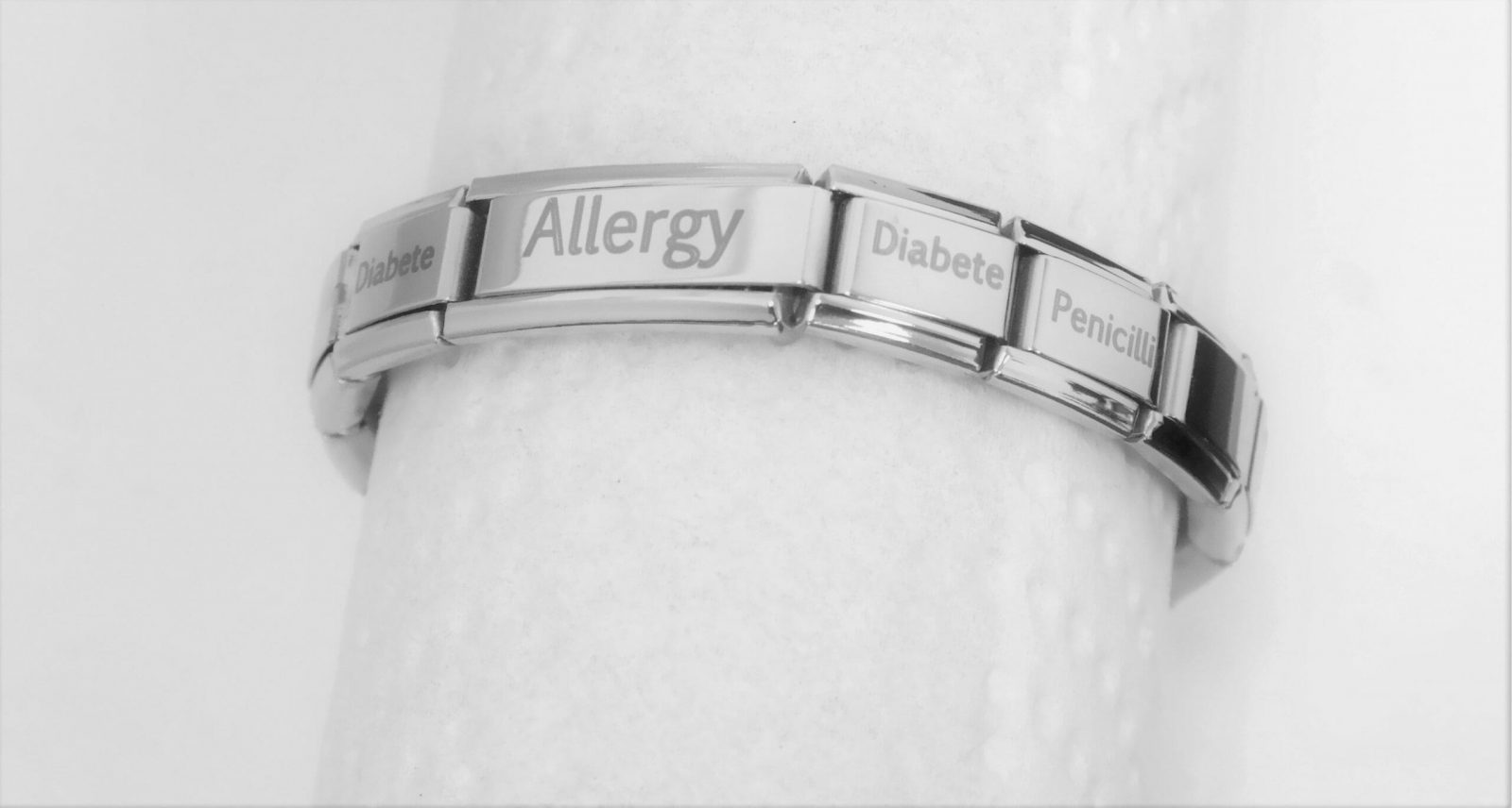 Elegant stretchy personalized medical bracelet, perfectly adapted to your wrist, comfortable and useful – Image 18