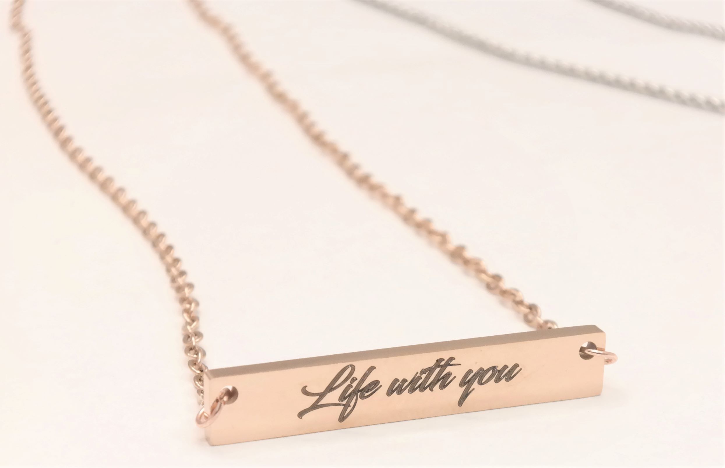 Collier pendentif personnalisé rectangulaire pour femme en acier de haute qualité – Image 12