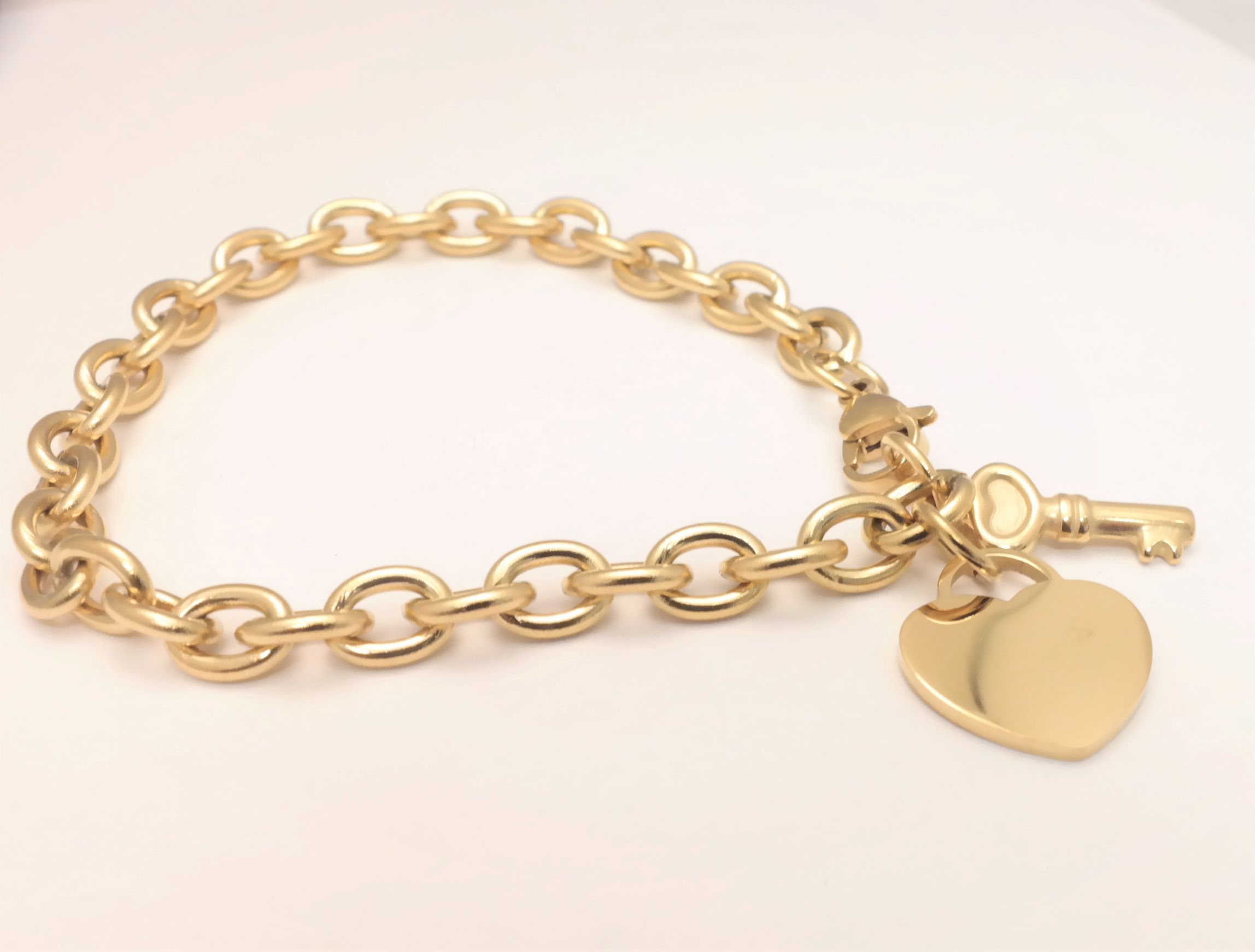 Personalized stainless steel woman Heart & Key bracelet – Image 4