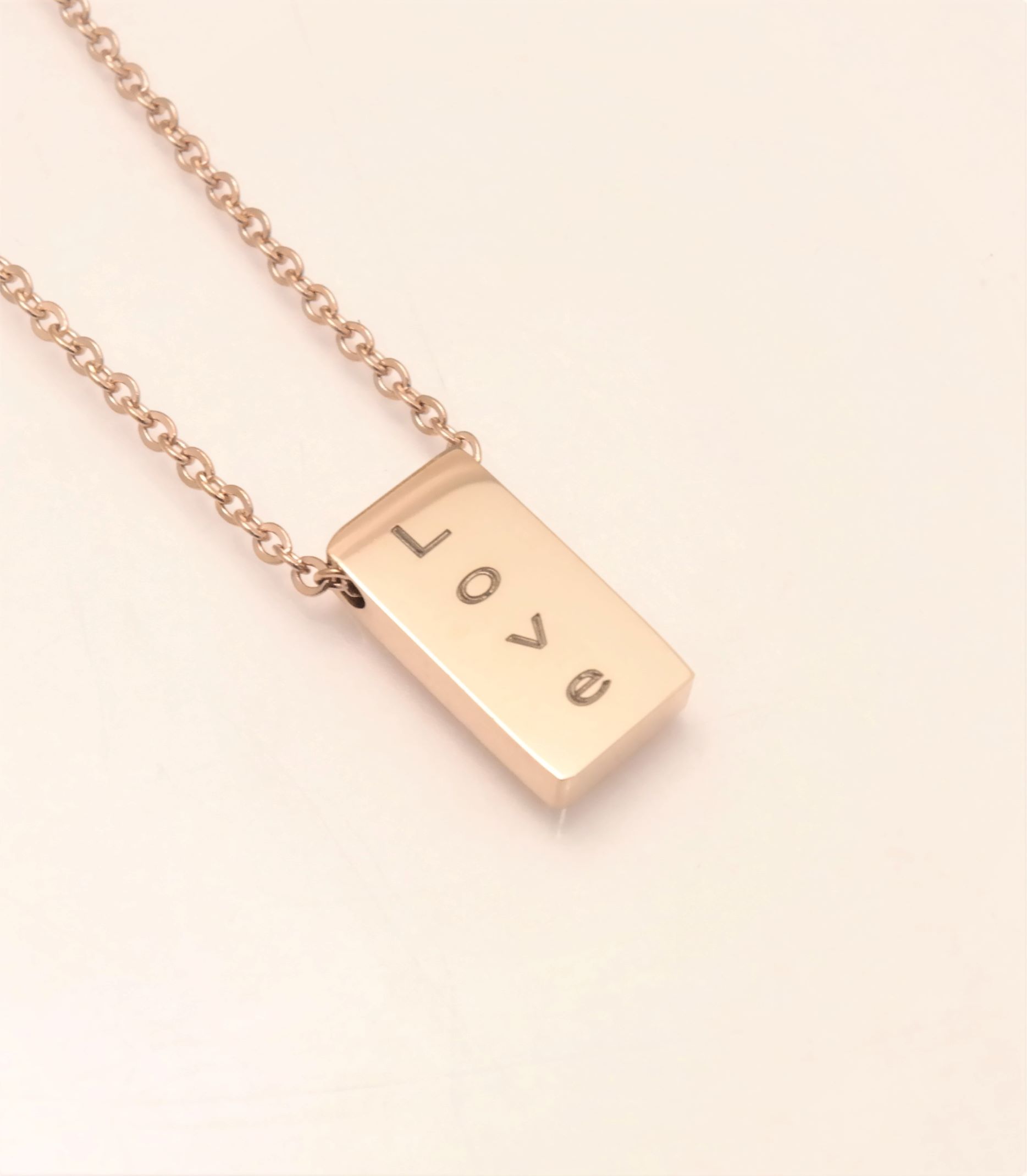 Pendentif « glissant » mode en acier inoxydable avec chaîne assortie – Image 4