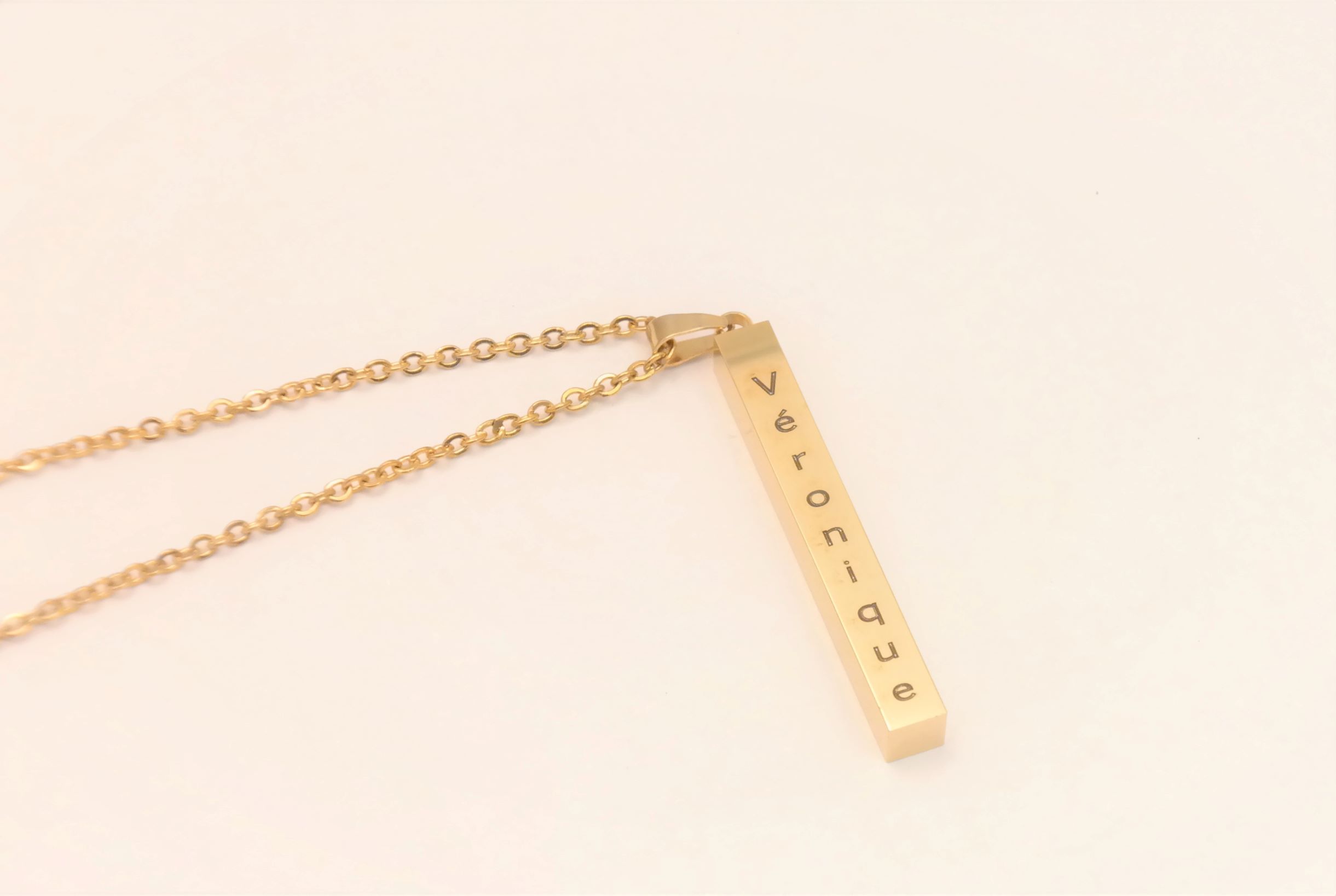 collier bâtonnet personnalisé en acier de haute qualité – Image 4