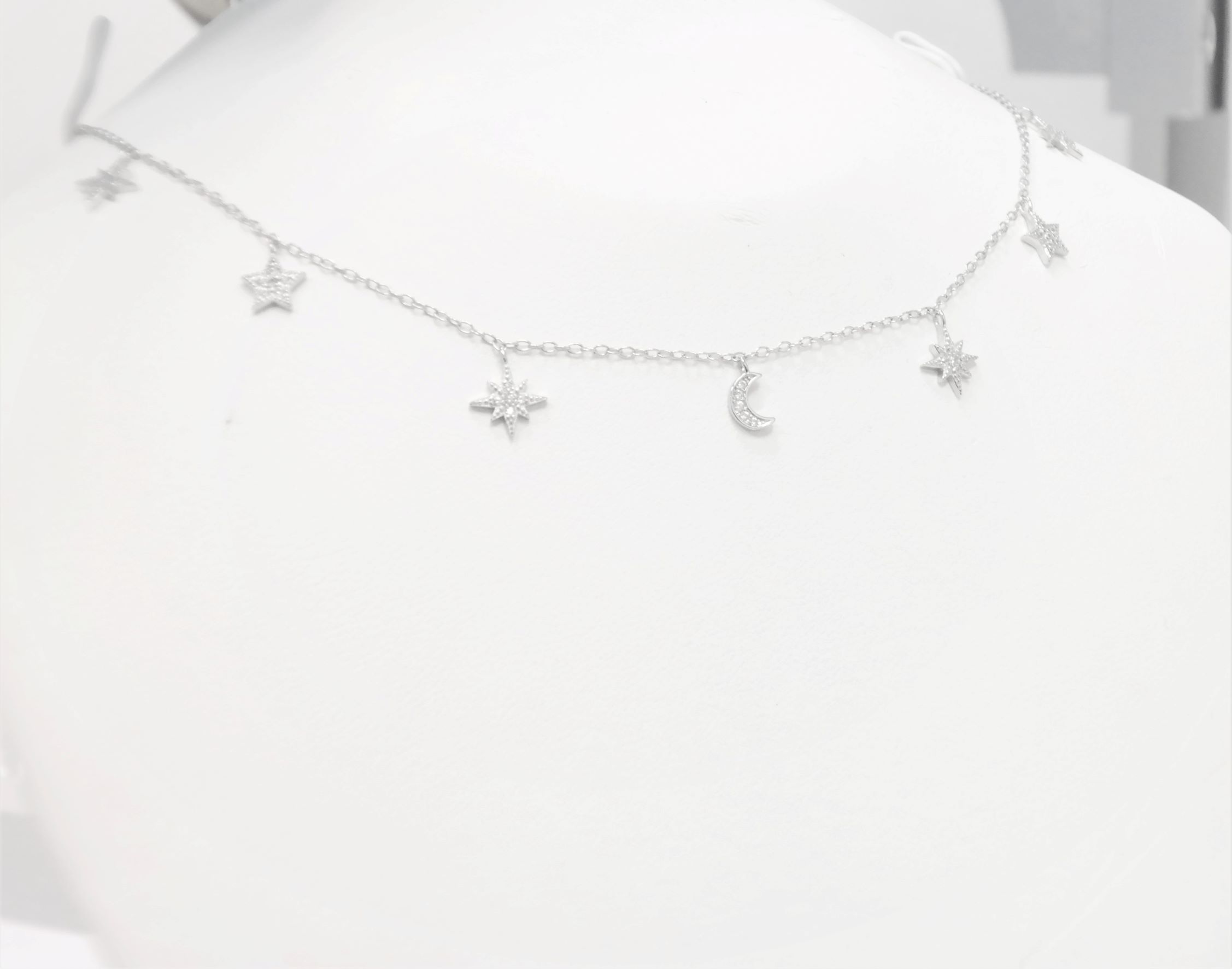 Beautiful trendy 925 sterling silver moon and star necklace – Image 6
