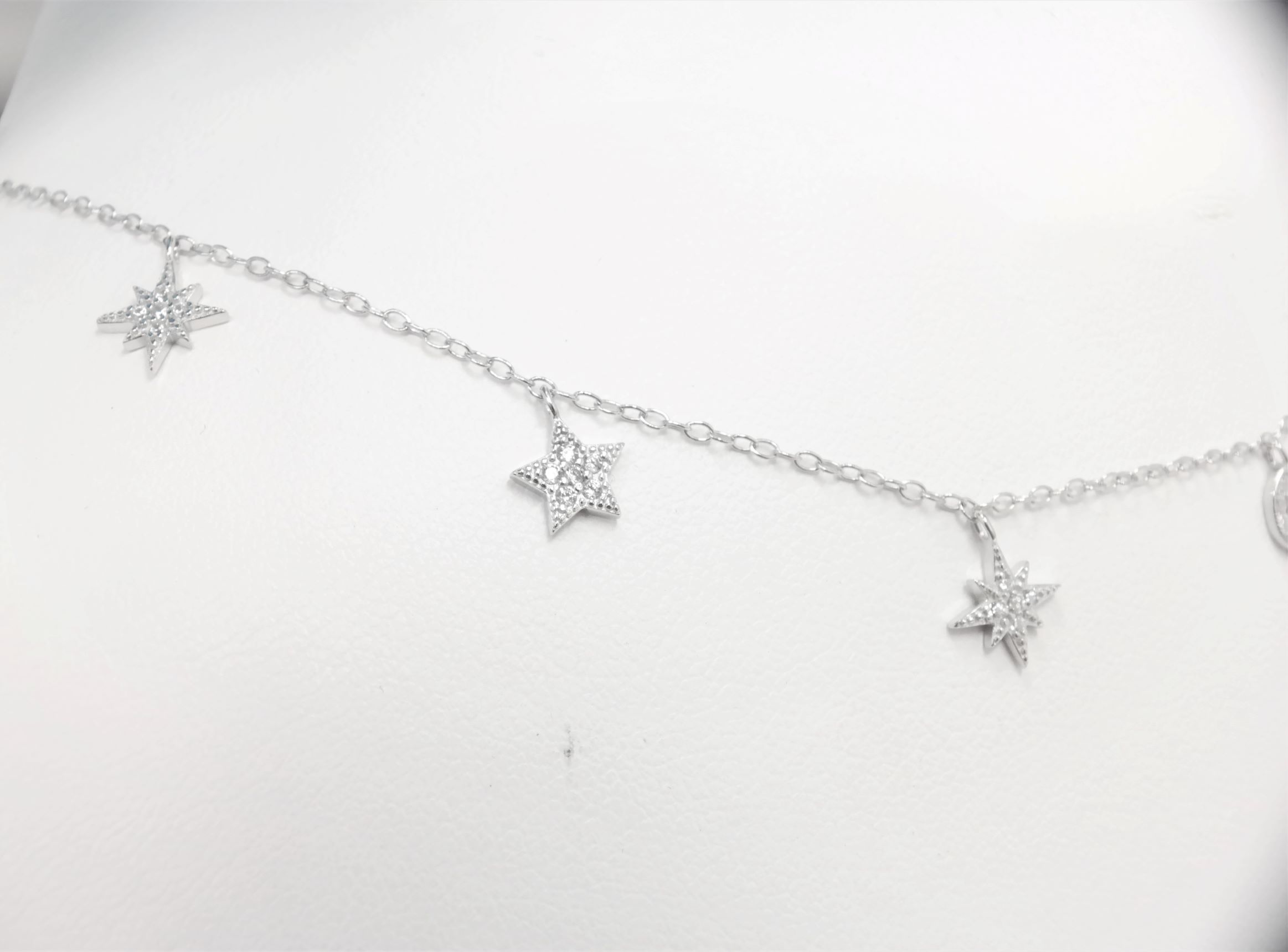 Beautiful trendy 925 sterling silver moon and star necklace – Image 4