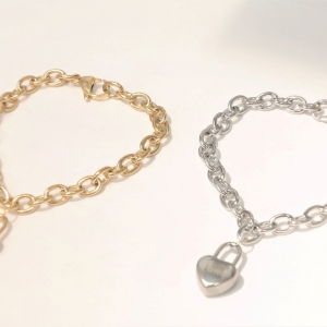 Personalized high-quality stainless-steel trendy bracelet with medal
